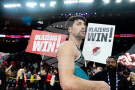 Kings Trail Blazers Basketball