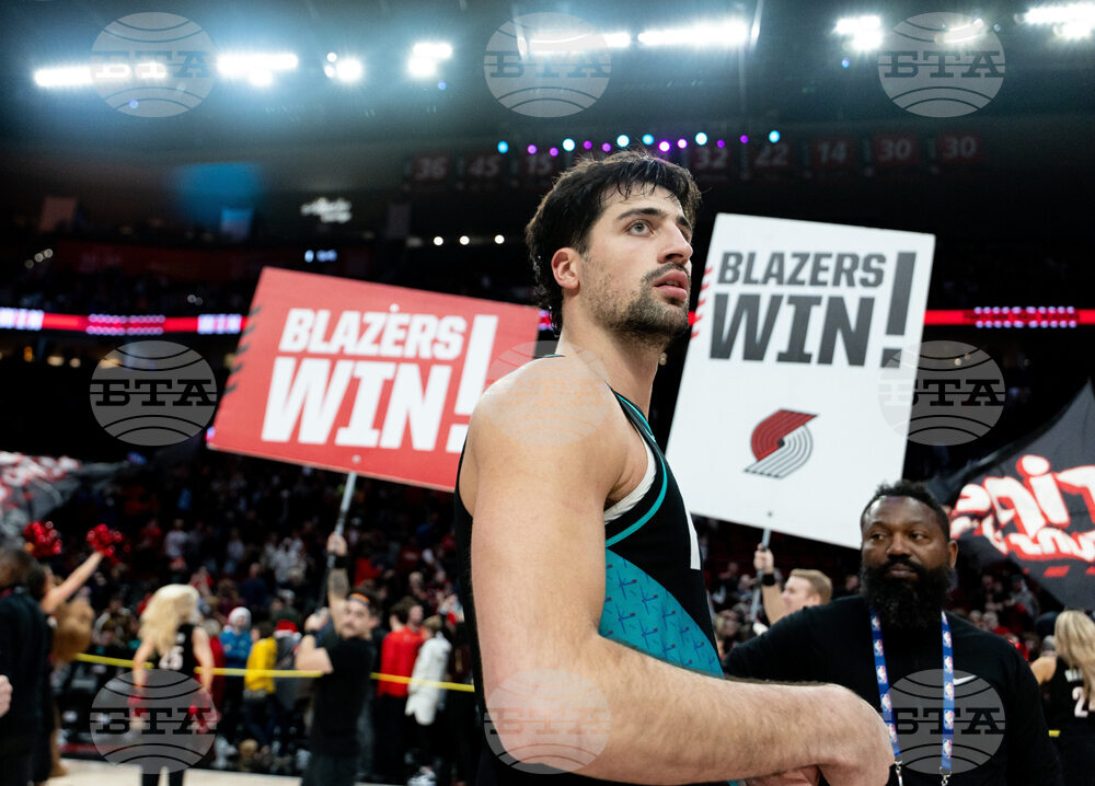 Kings Trail Blazers Basketball