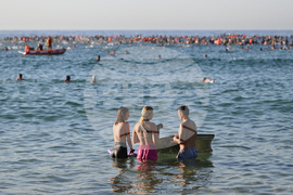 Australia Shooting Beachgoers