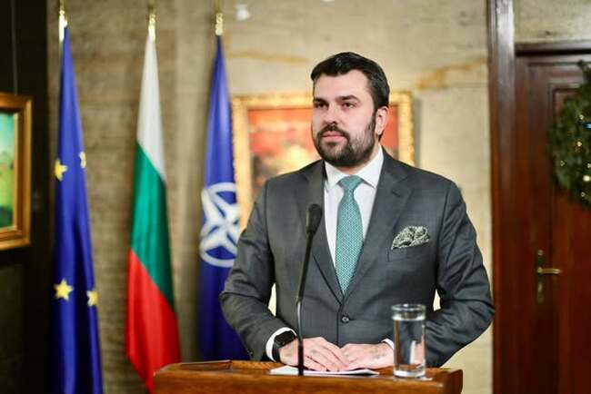 Министърът на външните работи в оставка Георг Георгиев даде традиционния прием за дипломатическия корпус по повод коледните и новогодишни празници