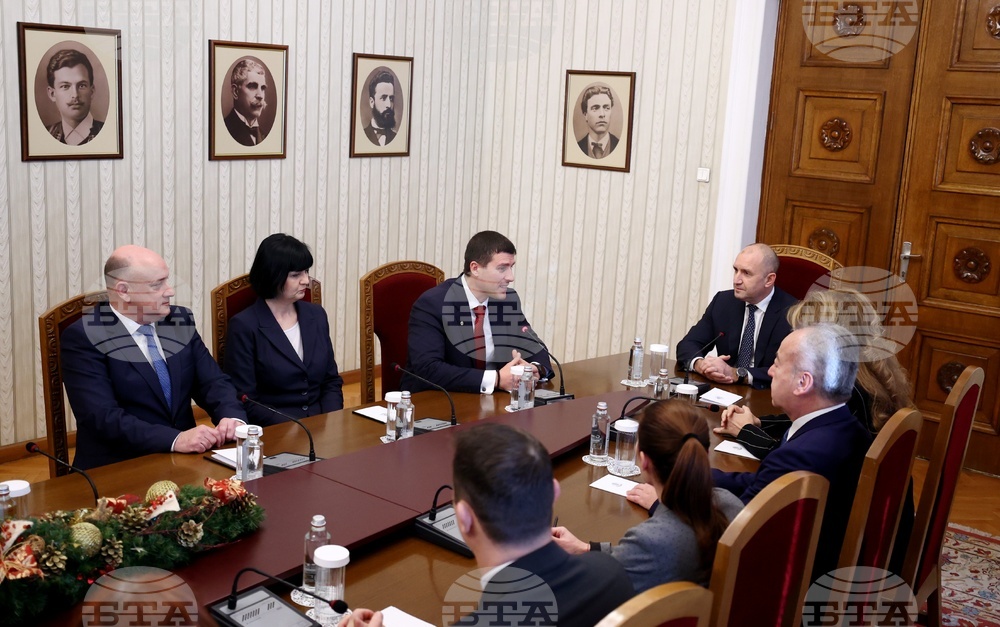 President Radev Concludes Cabinet-forming Consultations with Velichie, Will Hand Exploratory Mandate after New Year