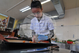 Бургас - гимназия по туризъм - кулинарен двубой