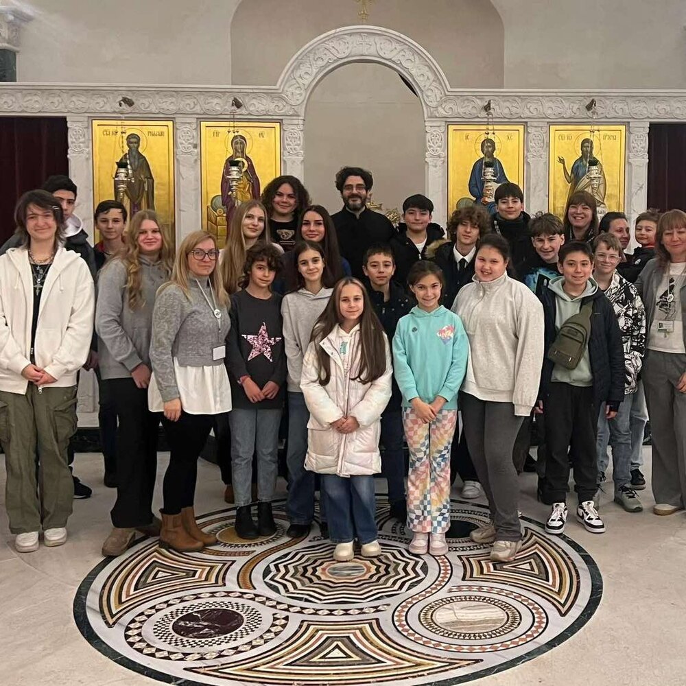 Ученици и учители от училище „Звънче“ в Сътън посетиха Българската православна църква „Св. Йоан Рилски“ в Лондон 