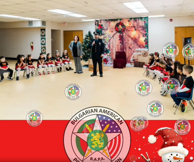 Членове на Българо-американска полицейска асоциация раздадоха подаръци на български деца от български училища в САЩ