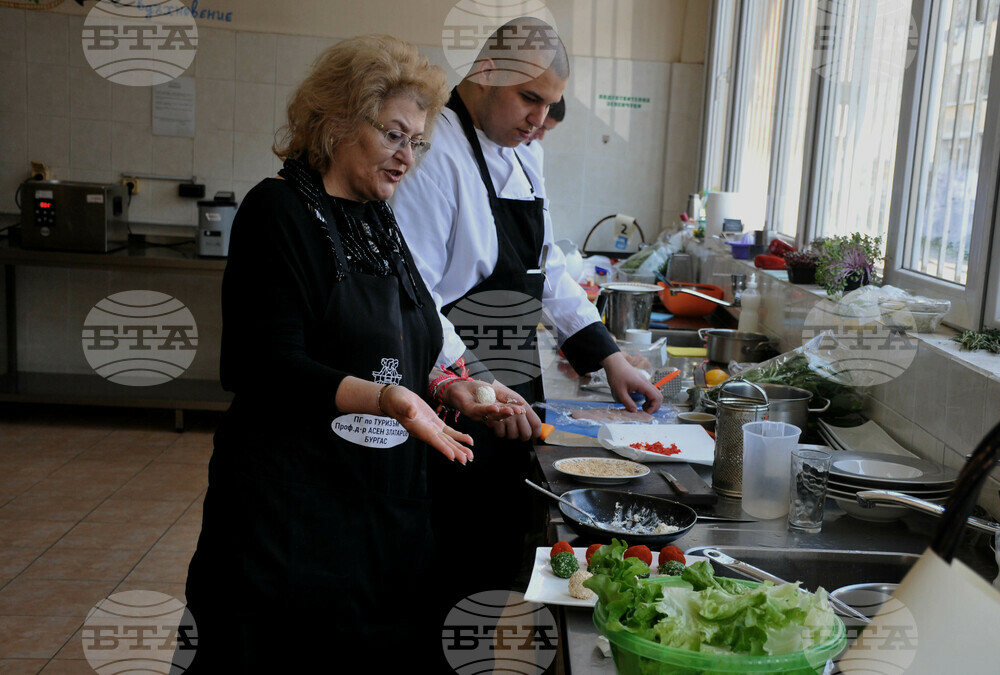 Бургас - гимназия по туризъм - кулинарен двубой