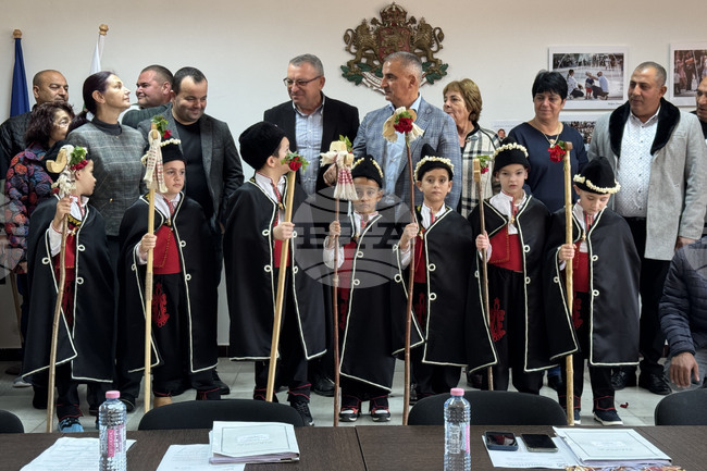 Гурково - Общински съвет - коледари