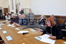 Национална библиотека - кръгла маса