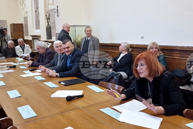 Национална библиотека - кръгла маса