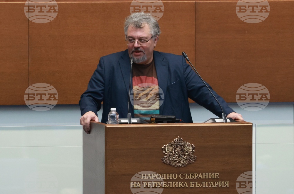 Народно събрание - заседание - Манол Пейков