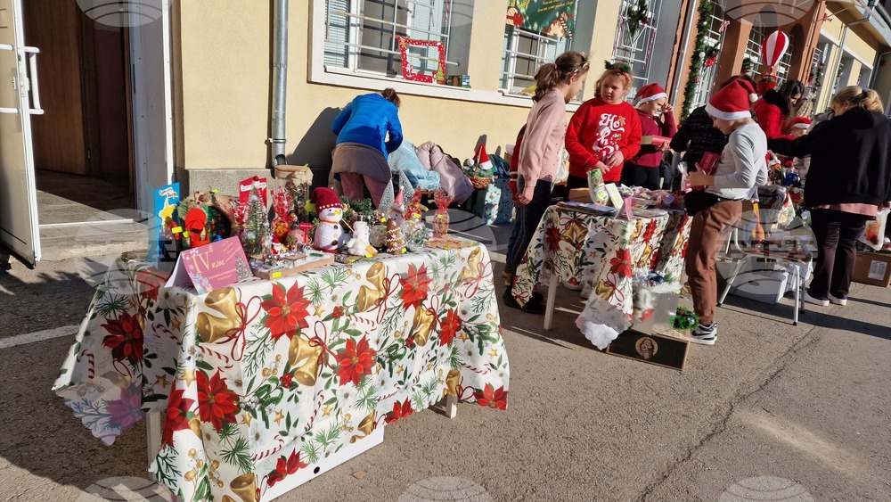 Шумен - благотворителен базар и концерт - Начално училище „Илия Р. Блъсков“