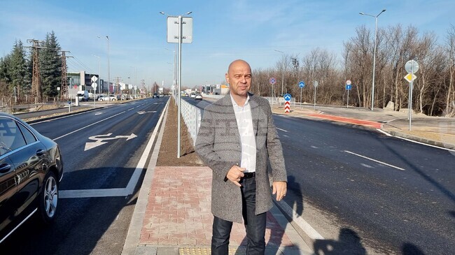 Кметът на Пловдив Костадин Димитров официално откри ремонтирания участък от Голямоконарско шосе