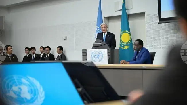 КАЗИНФОРМ: Казахстанският президент призова за стратегическо доверие като основа за международно сътрудничество