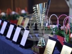 „Спортен Икар“ - отличия - връчване