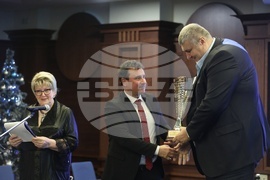 „Спортен Икар“ - отличия - връчване