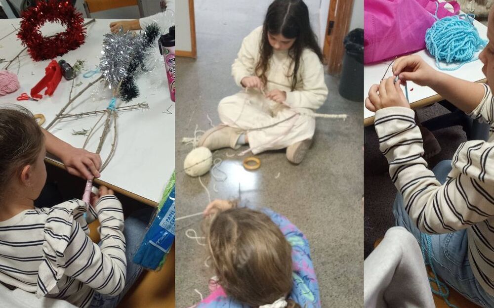 Традиционно ателие за изработка на сурвачки беше организирано в Българското училище „Васил Априлов“ в Кастейон де ла Плана, Испания