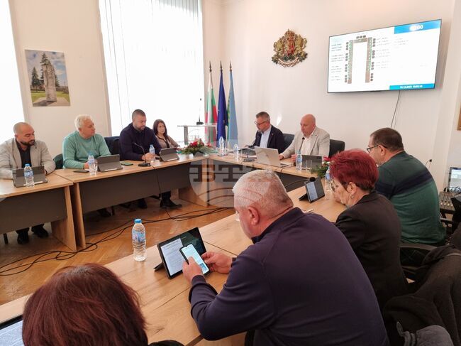 Нови размери на част от местните данъци и такси утвърди Общинският съвет в Тунджа