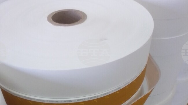 Митничари задържаха 121 ролки филтърна хартия за цигари в района на Видин