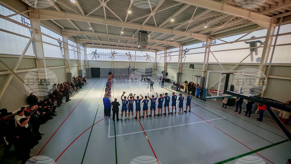Откриха новата спортна зала на Техническата гимназия в Габрово
