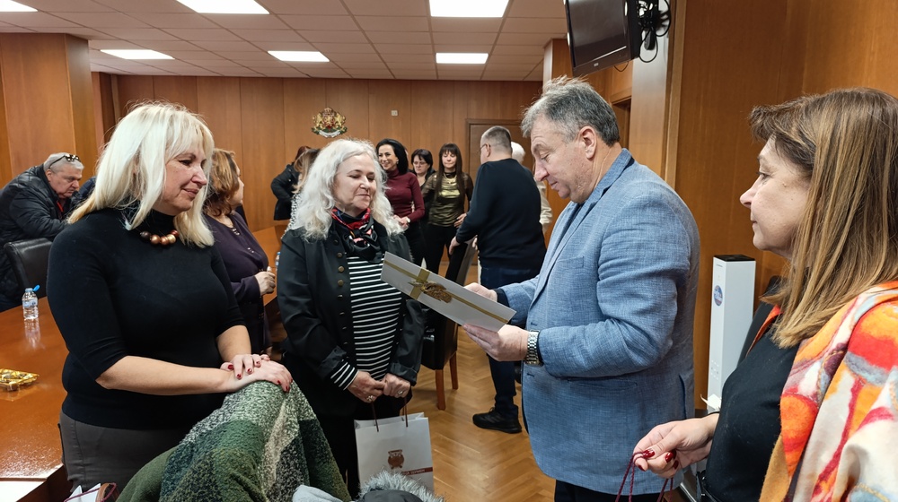 Кметът на Шумен се срещна с директорите на центровете за социални услуги и яслите за равносметка на изминалата година