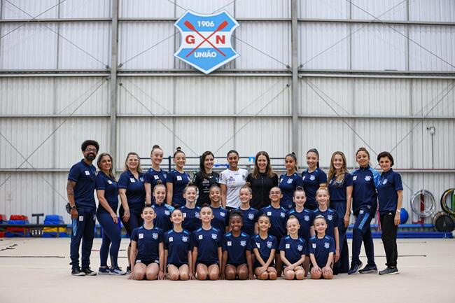 Силвия Митева постави съчетанията на водещите бразилски гимнастички Барбара Домингос и Джована Сантос