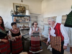 Априлци - възстановка - празник - Игнажден