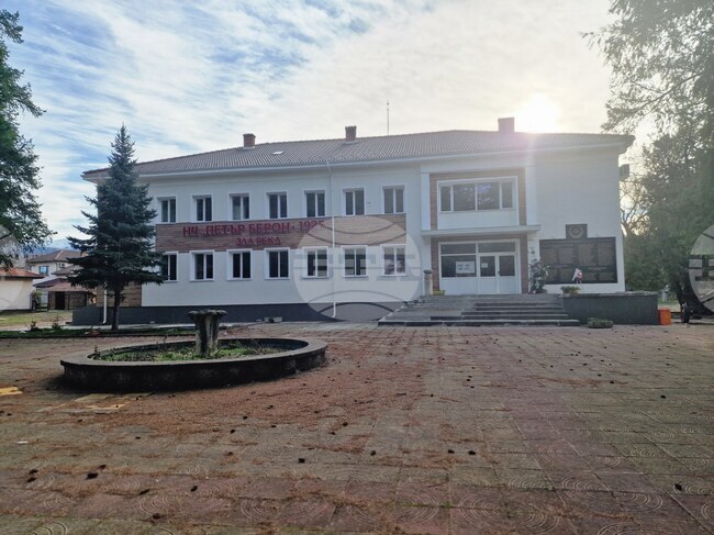 Самодейците от Народно читалище „Петър Берон - 1927 г.“ в кв. „Зла река" на Априлци, ще посрещнат Рождество Христово в обновена сграда