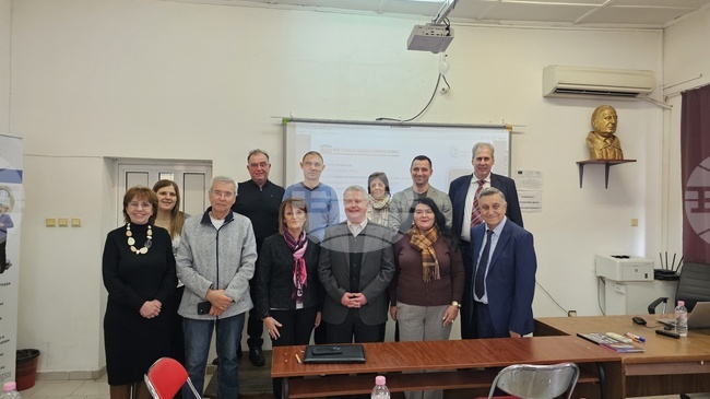 Изпълнителният директор на Агенция за регионално развитие с бизнес център за подпомагане на малки и средни предприятия – Пловдив инж. Велизар Петров успешно защити дисертационен труд във ВУАРР