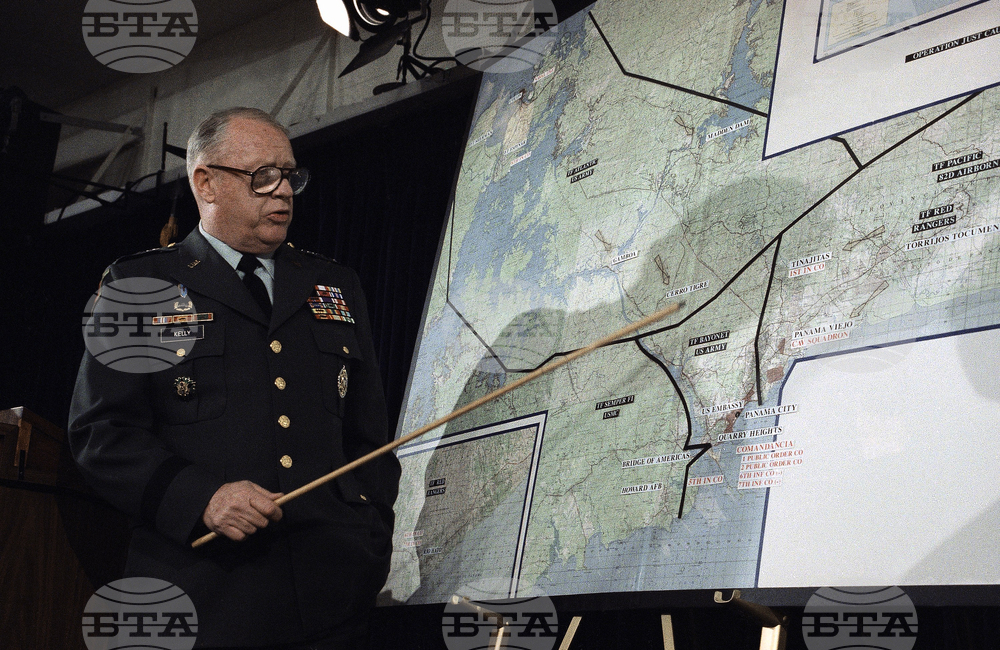 На 20 декември 1989 г. САЩ изпращат войски в Панама за сваляне на режима на генерал Мануел Нориега