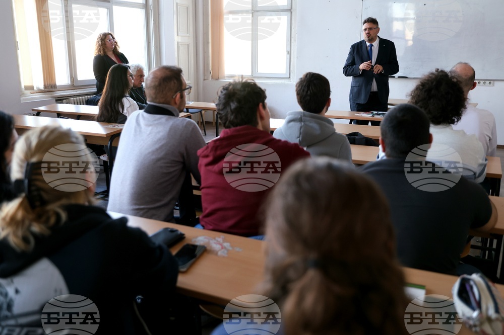 Център за източни езици и култури - списание ЛИК