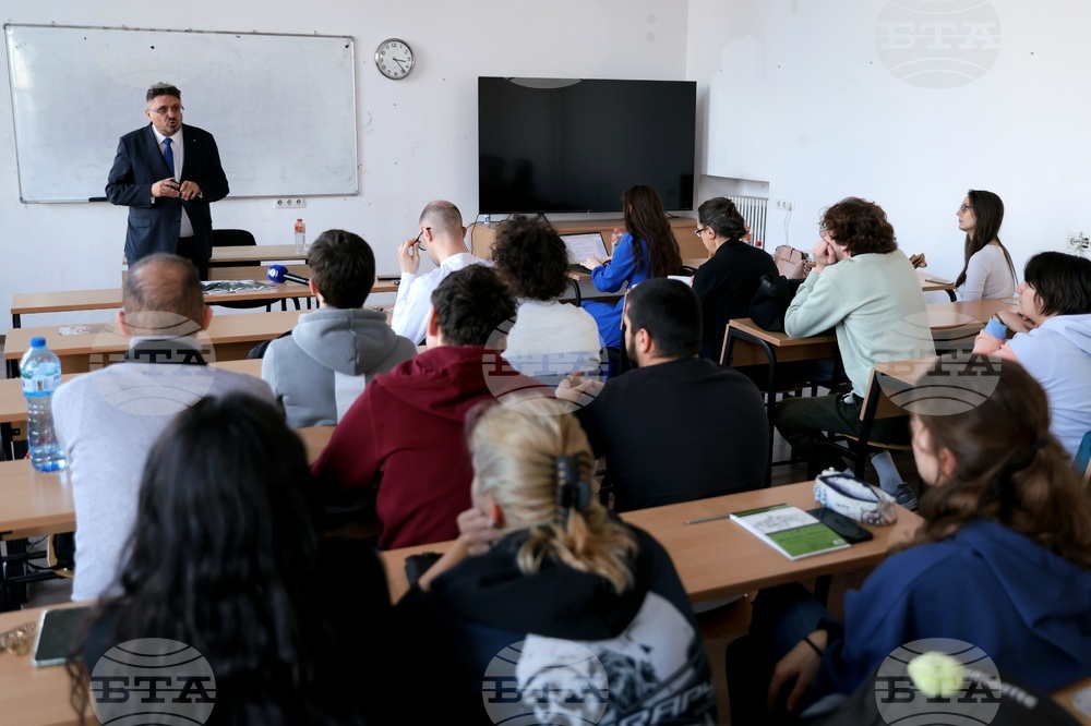 Център за източни езици и култури - списание ЛИК