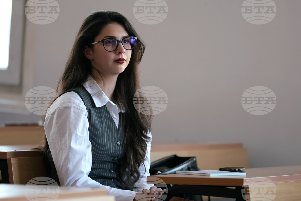 Център за източни езици и култури - списание ЛИК