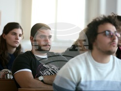 Център за източни езици и култури - списание ЛИК