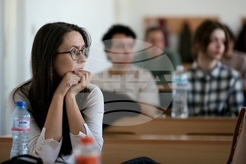 Център за източни езици и култури - списание ЛИК