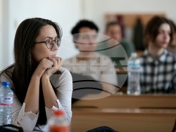 Център за източни езици и култури - списание ЛИК