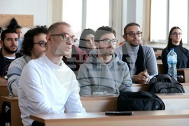 Център за източни езици и култури - списание ЛИК