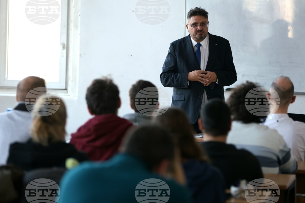 Център за източни езици и култури - списание ЛИК