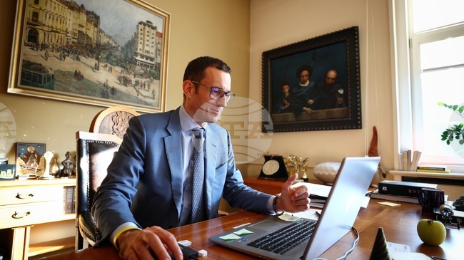 Витоша не може да се развива на части, има нужда от цялостна визия, каза кметът на София Васил Терзиев