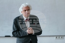 Център за източни езици и култури - списание ЛИК