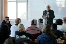 Център за източни езици и култури - списание ЛИК