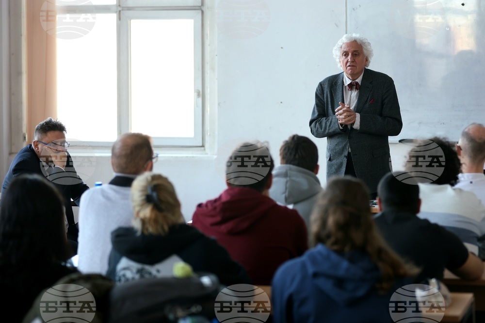 Център за източни езици и култури - списание ЛИК