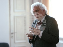 Център за източни езици и култури - списание ЛИК