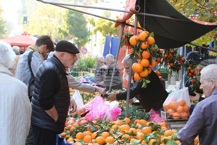Sellers at Farmers' Markets in Greece to Stage Indefinite National Strike on January 7