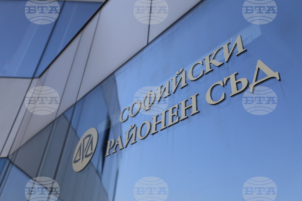Софийският районен съд пусна под гаранция от 5000 лв. директора на столичното 138-о СУЗИЕ „Проф. Васил Златарски“