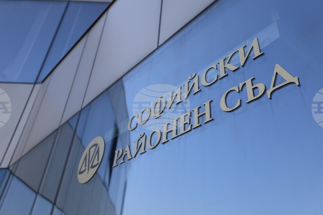 Софийският районен съд пусна под гаранция от 5000 лв. директора на столичното 138-о СУЗИЕ „Проф. Васил Златарски“