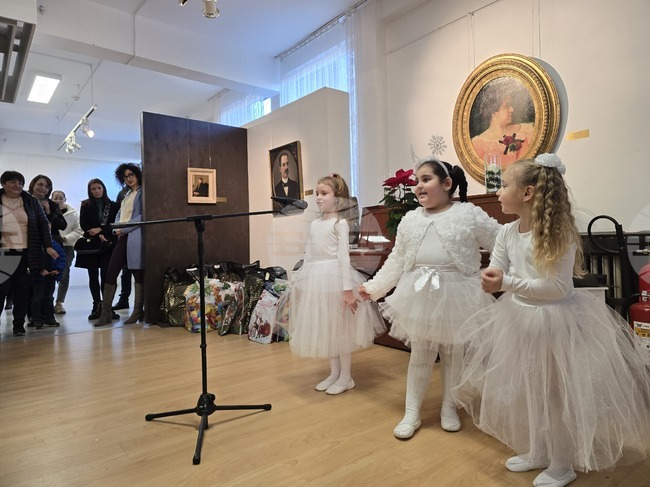 Свищов - награждаване - коледни конкурси