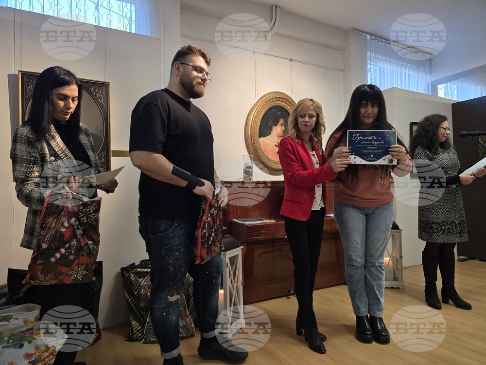 Свищов - награждаване - коледни конкурси