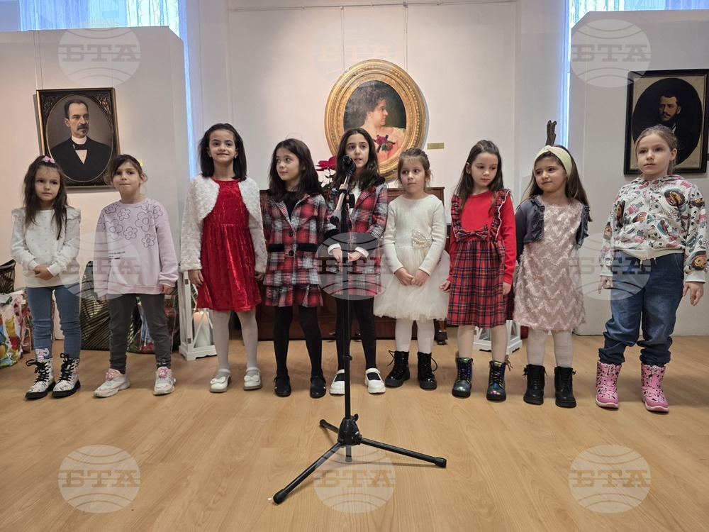 Свищов - награждаване - коледни конкурси