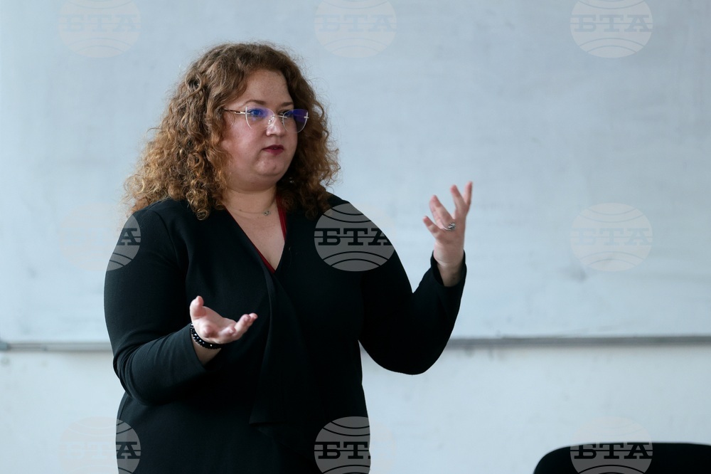 Център за източни езици и култури - списание ЛИК