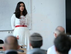 Център за източни езици и култури - списание ЛИК