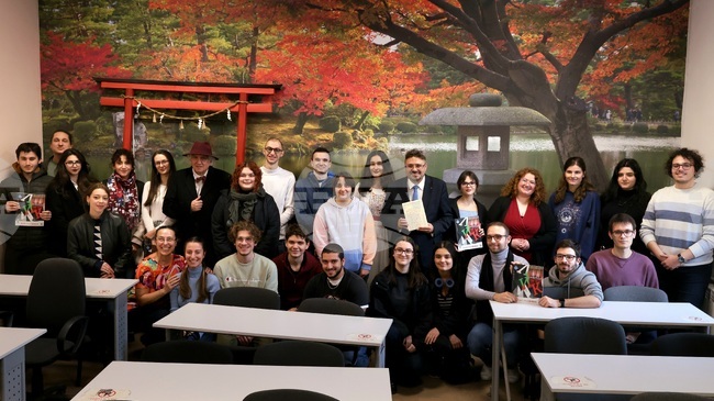 Japanese-Language Issue of BTA's LIK Magazine Presented to Sofia University Students